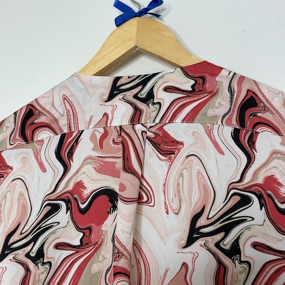 NWT Vince Camuto Anniversary Top - Picture 6 of 7